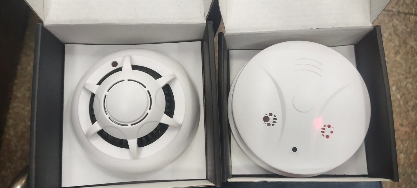 SPYHUB. Smoke Detector Spy Camera