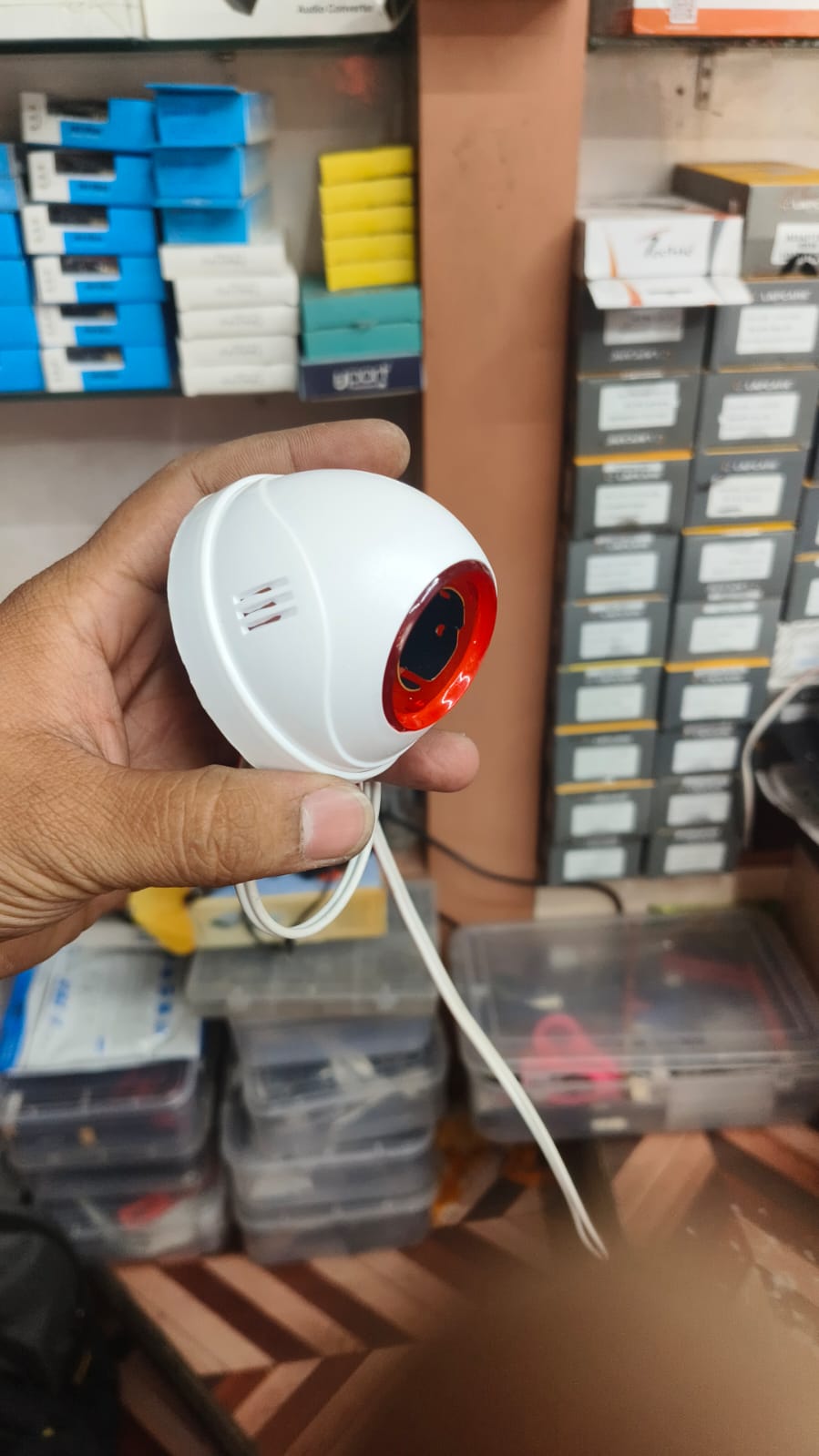 SPYHUB. Moduler Bulb Holder Camera